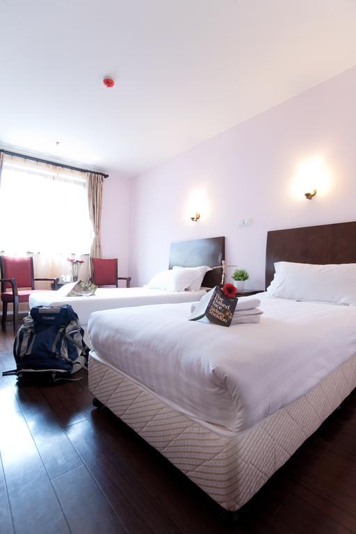 Shijia Inn On The Bund Shanghai Exterior photo